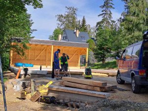 U jablonecké přehrady otevřou nové toalety, sprchu, úschovny i občerstvení