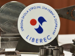 Střední dopravní a stavební škola má nové centrum pro obrábění a vstřikování plastů