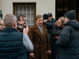 Momentka z natáčení filmu Tichá pošta.