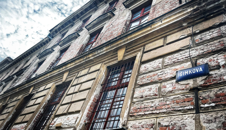 Startuje rekonstrukce Vrbenského kasáren v centru Hradce Králové