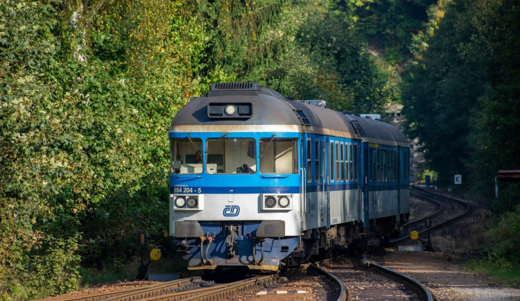 Železniční dopravu v Libereckém kraji přeruší rekonstrukce. Náhradní autobusovou dopravu zajistí České dráhy
