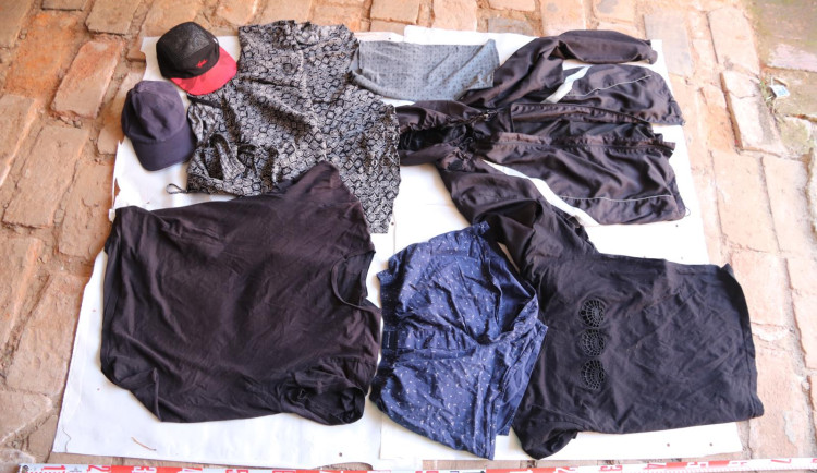 Pár okrádal místní i rekreanty na Mácháči. Zadržený muž je patnáctkrát soudně trestán.