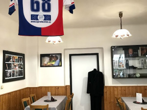 Dnes by Karel Gott oslavil 85. narozeniny. Vesnička, kam jezdil od dětství, mu věnovala muzeum