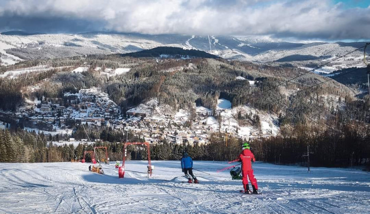 Snowhill opustil skiareály Šachty a Kamenec, provozovat je budou nejspíš města