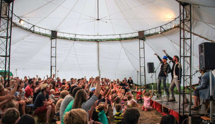 KULTURNÍ TIPY: Vyražte na rodinný festival do Mirotic, nebo na leteckou show do Jindřichova Hradce