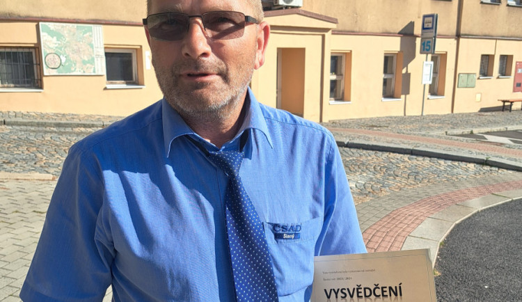 Řidiči jablonecké MHD dostávají od cestujících vysvědčení – zatím prošli s vyznamenáním