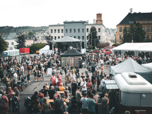 Festival Jablonecká perle slibuje to nejlepší z Jablonce. Od dobrého jídla, přes muziku po videomaping