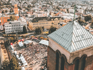 Festival Jablonecká perle slibuje to nejlepší z Jablonce. Od dobrého jídla, přes muziku po videomaping