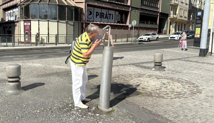 Praha čeká tropickou sobotu, můžeme naměřit až 34 stupňů