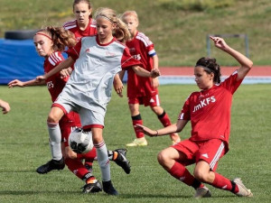 (NE)OBYČEJNÍ: Čtrnáctiletá Terka Chládková si fotbal musela vydobýt. Teď střílí jeden gól za druhým a pomýšlí na reprezentaci