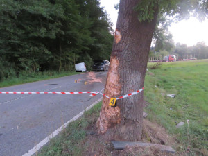 Tragické následky nehody na Semilsku. Nepřežil spolujezdec, řidič nadýchal skoro 1,5 promile