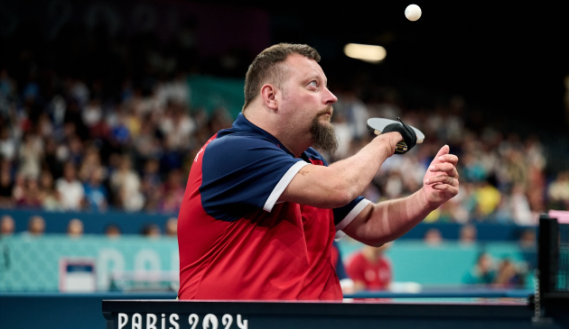 Liberecký stolní tenista Jiří Suchánek si z paralympiády v Paříži odváží stříbro