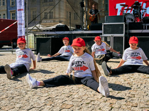 Náměstí před libereckou radnicí bude patřit Tulifest. Láká na soutěž kapel, program pro rodiny i hity Rammsteinů