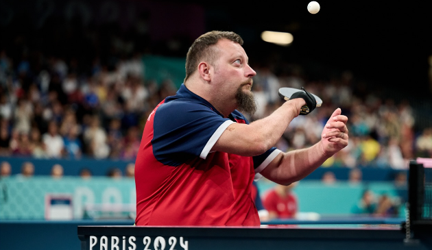 Liberecký stolní tenista Jiří Suchánek si z paralympiády v Paříži odváží stříbrnou medaili