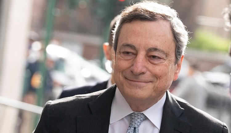 Investice, investice a zase investice. Draghi vydal doporučení jak zachránit evropskou ekonomiku