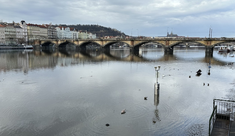 Meteorologové kvůli očekávanému vydatnému dešti vyhlásili povodňovou pohotovost