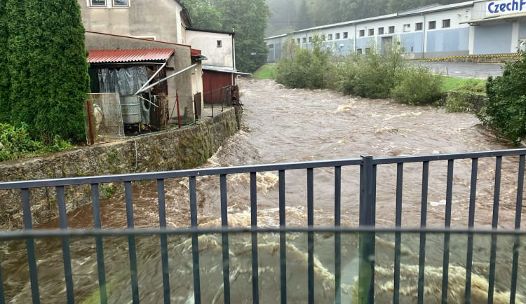 Situace na Frýdlantsku v noci nebyla jednoduchá, nejezděte tam, vyzval hejtman Půta