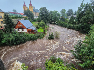 Obyvatelé sedmi obcí na Frýdlantsku musí omezit spotřebu pitné vody. Úpravna je mimo provoz