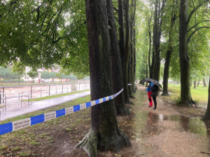 Hladina Smědé rychle stoupá. Starosta Hejnic vyhlásil všeobecnou výstrahu, ve hře je evakuace obyvatel