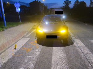 Nehoda na přechodu ve Smržovce. Řidič srazil nezletilou dívku