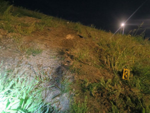 Nový kruháč u Svoru projel rovně. Mladý řidič nadýchal přes dvě promile.