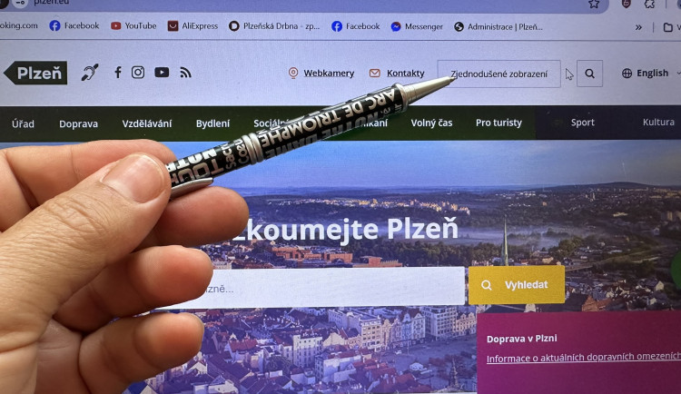 Přehlednější web pro seniory a občany s handicapem spustilo město Plzeň. Nabízí i funkci čtení textu nahlas