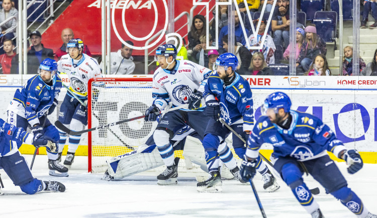 Ani napočtvrté to tygrům doma nevyšlo. Liberec podlehl na nájezdy Kladnu 2:3