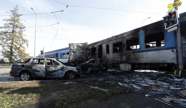 Přejezd v Divišově ulici projde rekonstrukcí. Od pondělí se tramvaje do Pavloviček nedostanou