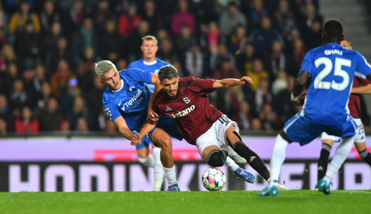 Slovan předvedl bojovný výkon, ale na Spartu nestačil. Prohrál 1:2