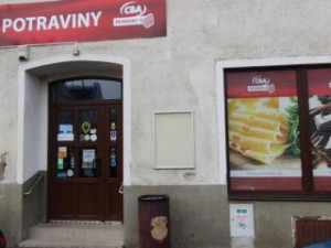 V prodejně potravin v Chrastavě našli hygienici mrtvé hlodavce a špínu. S okamžitou platností obchod zavřeli