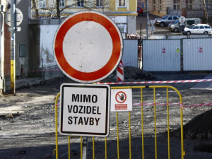 Od pondělí čekají obyvatele Jablonce tři uzavírky. Hotovo má být koncem února příštího roku