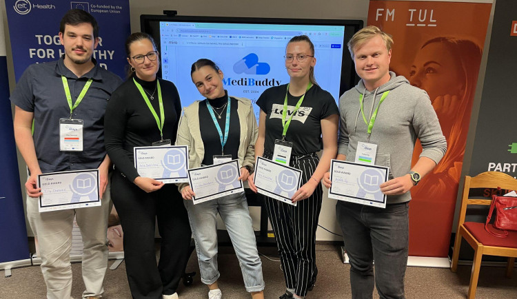 Studenti liberecké univerzity řešili, jak pomoci lidem s Alzheimerovou