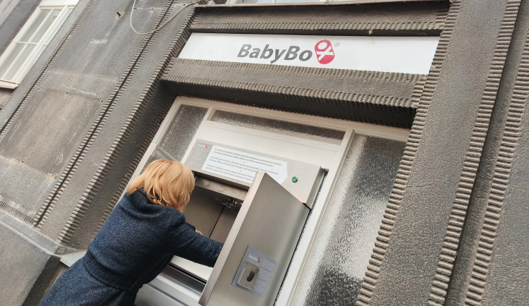 Babybox nové generace je modernější a mnohonásobně jištěný. Do toho starého odložili pět dětí