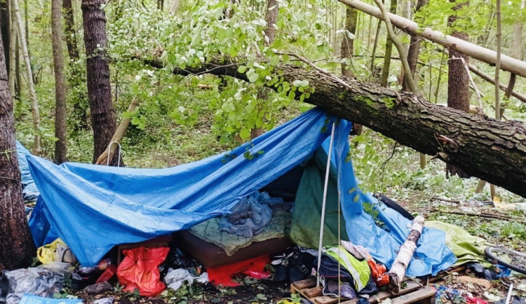 Armáda spásy opět vyzývá k nákupu nocleženek. V Ostravě lidem bez domova pomohly už během povodní