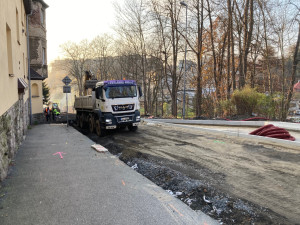 Dvorská ulice v Liberci, hlavní přístupová cesta na Králův Háj, se dopravě otevře 18. listopadu