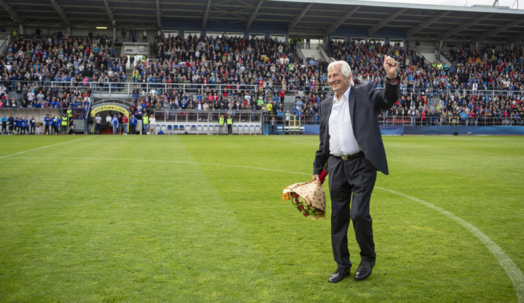 Fotbalový génius Karel Brückner slaví 85. narozeniny. Podepsal se pod slavné éry reprezentace i Sigmy