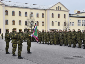 V Den válečných veteránů hejtman vyznamenal zachránce života, vzorné vojáky i hasiče