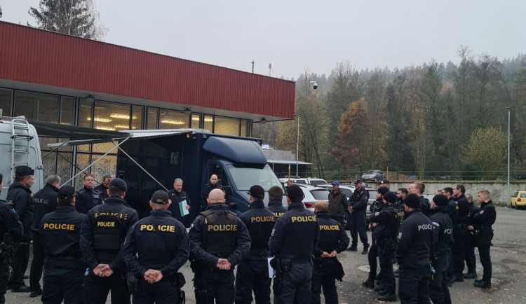 Policejní střelci odlovili na Jablonecku jen čtyři divočáky, přesunou se jinam