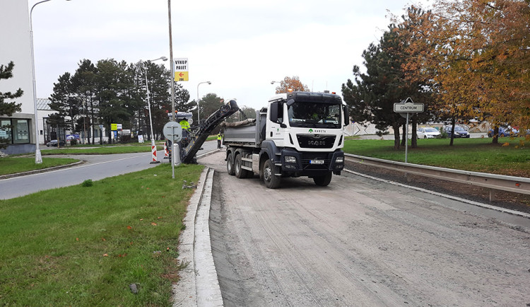 Babíčkovu ulici u páteřní olomoucké silnice čeká uzavírka. ŘSD plánuje rychlou opravu krátkého úseku