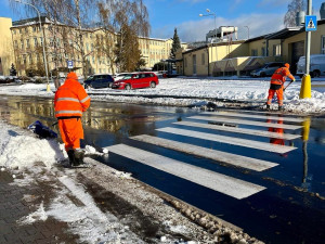 V zimní údržbě Jablonce nad Nisou přibyly další stovky metrů chodníků i vozovek či parkovišť