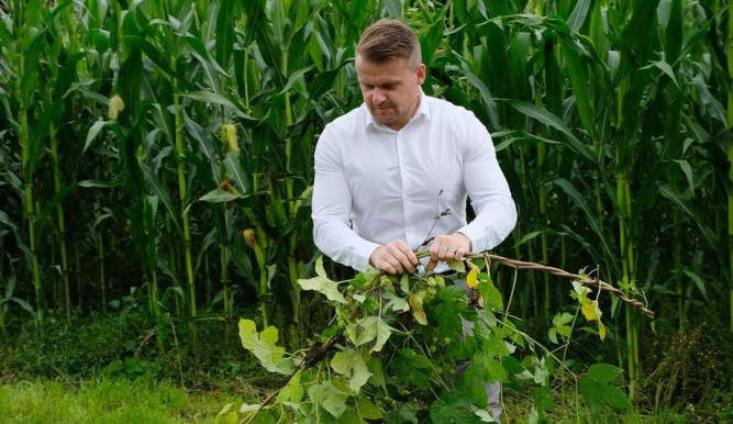 (NE)OBYČEJNÍ: Na základce nerozeznal mrkev od plevelu, na střední patřil k sígrům. Dnes je úspěšným ředitelem zemědělské školy