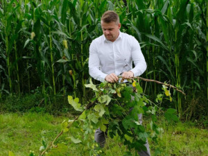 (NE)OBYČEJNÍ: Na základce nerozeznal mrkev od plevelu, na střední patřil k sígrům. Dnes je úspěšným ředitelem zemědělské školy