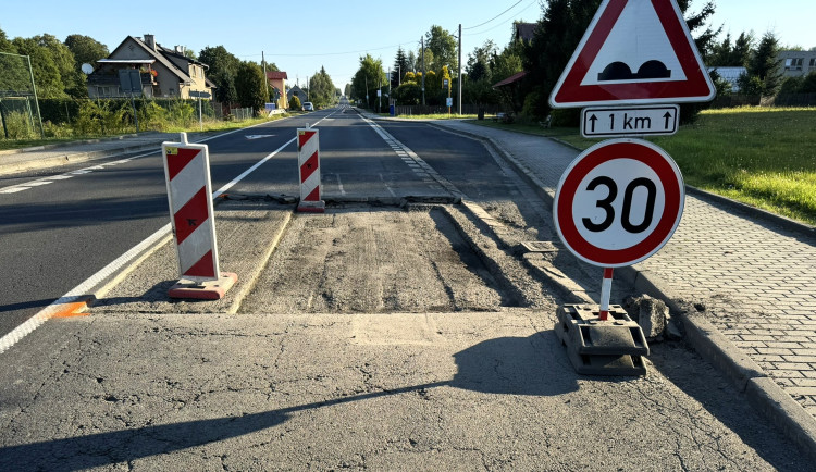 ŘSD začne od zítra opravovat části komunikací v kraji. Opravy se dotknou i dvou dálnic