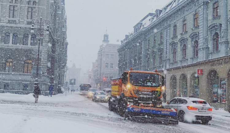 Liberecký kraj zasype sníh, v pátek může napadnout čtvrt metru sněhu