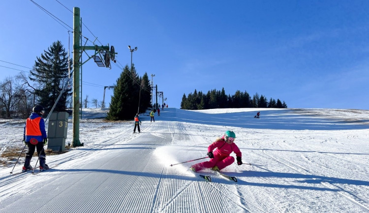 Developerská firma Niseko nabízí modernizaci skiareálu v Bedřichově, od obce za to chce pozemky