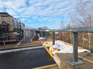 Most u Bílého Kostela se dopravě plně otevře ve čtvrtek 12. prosince. Na jaře ho čeká ještě oprava vozovky