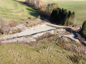 U Frýdlantu má pomoci zadržet vodu v krajině projekt za 5,5 milionu korun. Začínají díky němu vznikat tůně a mokřady