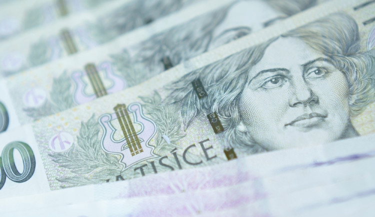 Bilance zahraničního obchodu v říjnu 2024: Přebytek 11 miliard Kč, meziroční pokles o 3,2 miliardy Kč