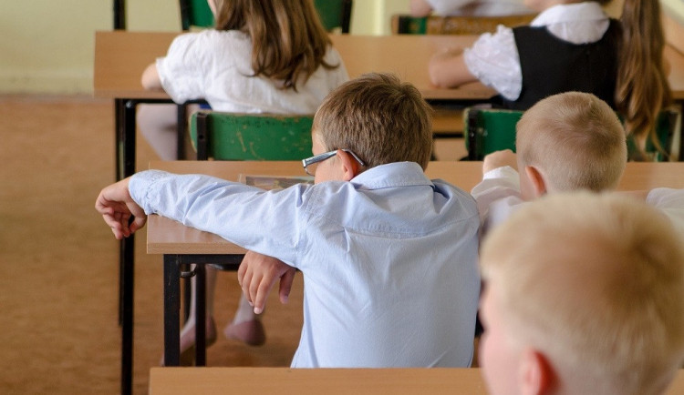 Na budějovické ScioŠkole protestují děti proti vyhození průvodkyně, 15 se jich zamklo na záchodě