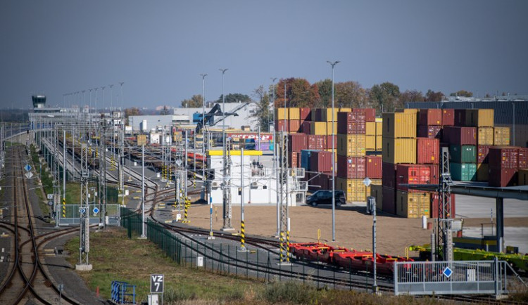 Ostrava prodá další pozemky v mošnovské průmyslové zóně. Vznikne na nich tovární hala a dopravní smyčka